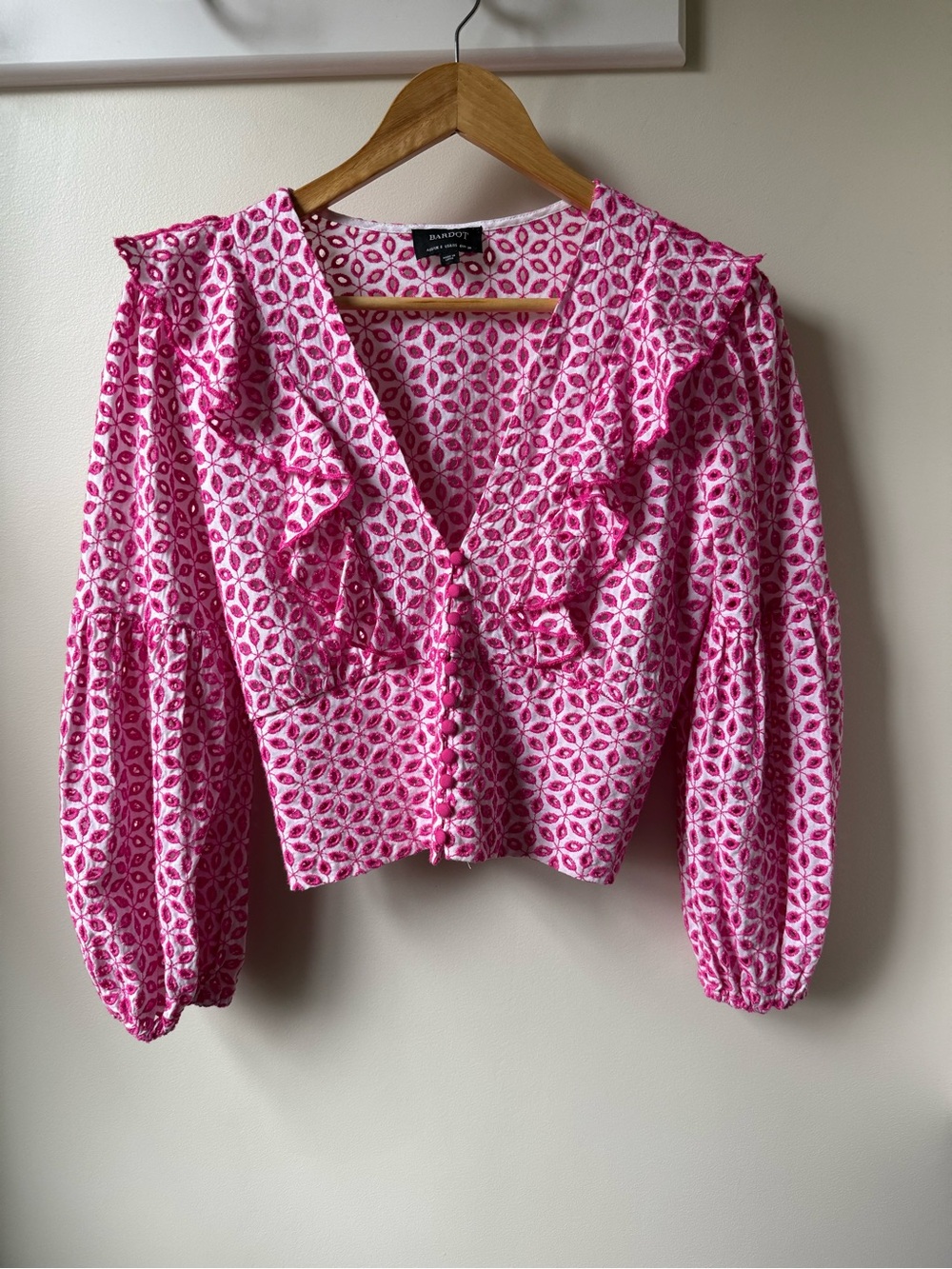 BARDOT Camille Puff Sleeve Eyelet Crop Top Blouse Embroidered Pink Coquette 4